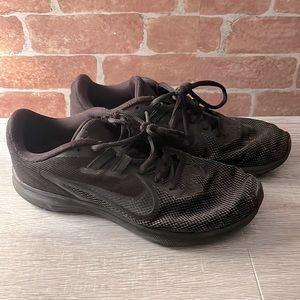 Nike boys shoes